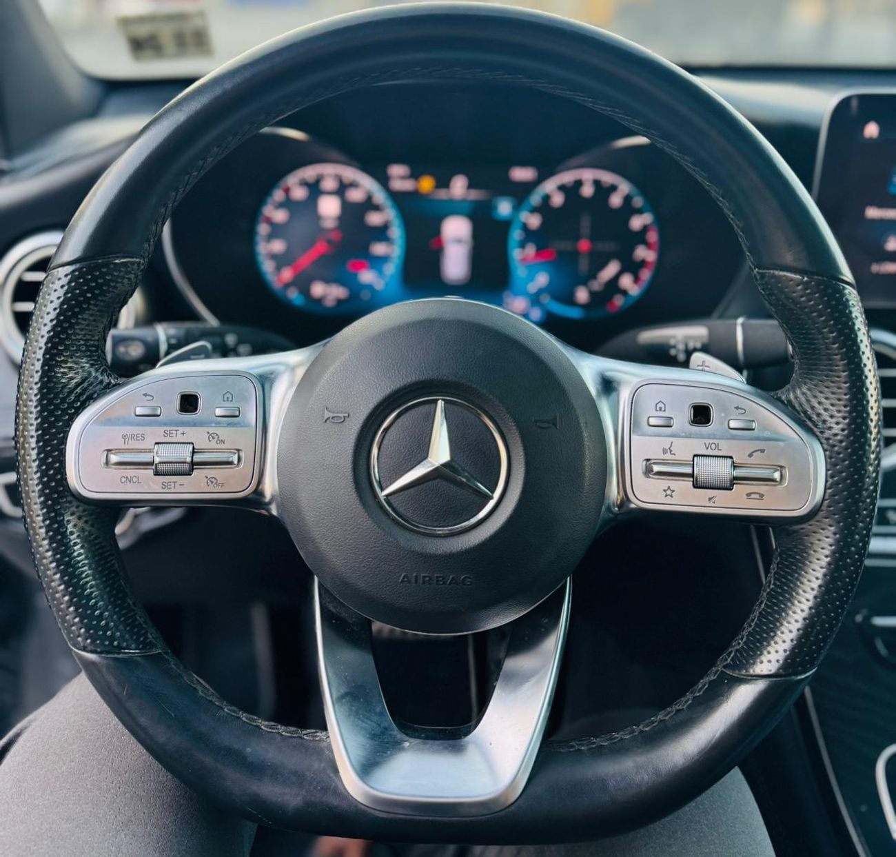 Mercedes Benz GLC 300 AMG