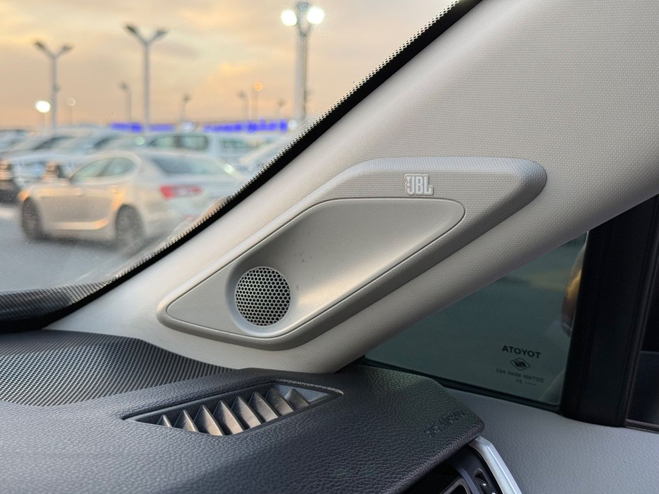 تويوتا راف ٤ 2021 TOYOTA RAV4 LIMITED HYBRID 4x4 FULL OPTIONS IMPORTED FROM USA