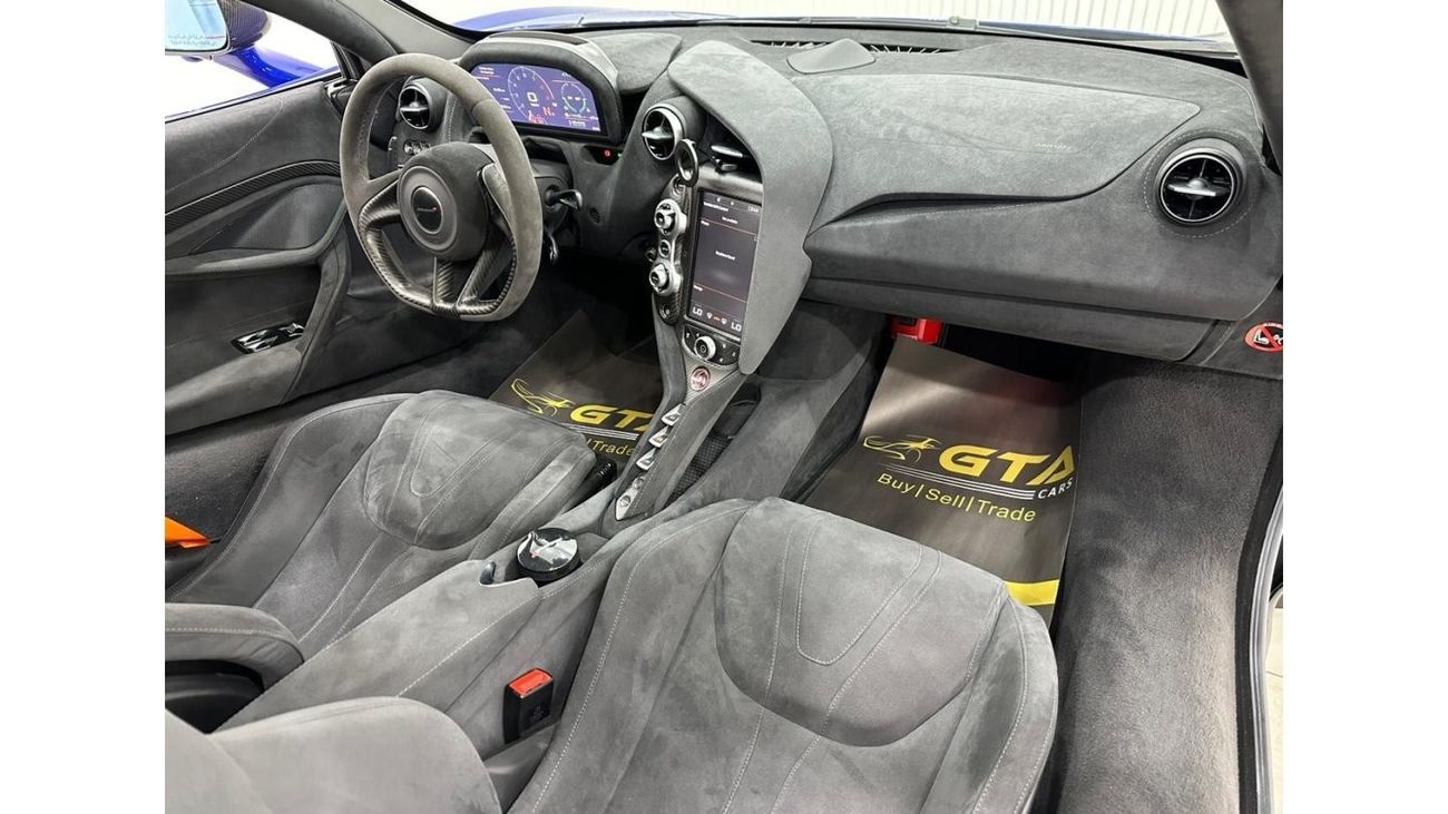 McLaren 720S Std 2018 McLaren 720S(Full Carbon), 2025 Warranty, Full Agency Service History, GCC