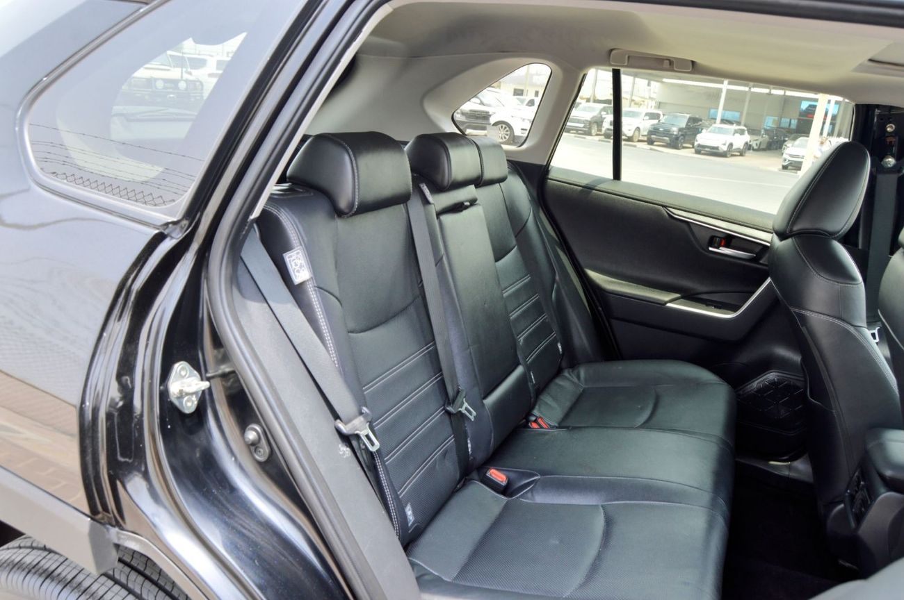 Toyota RAV4 Full Option 2.5L Hybrid/Petrol