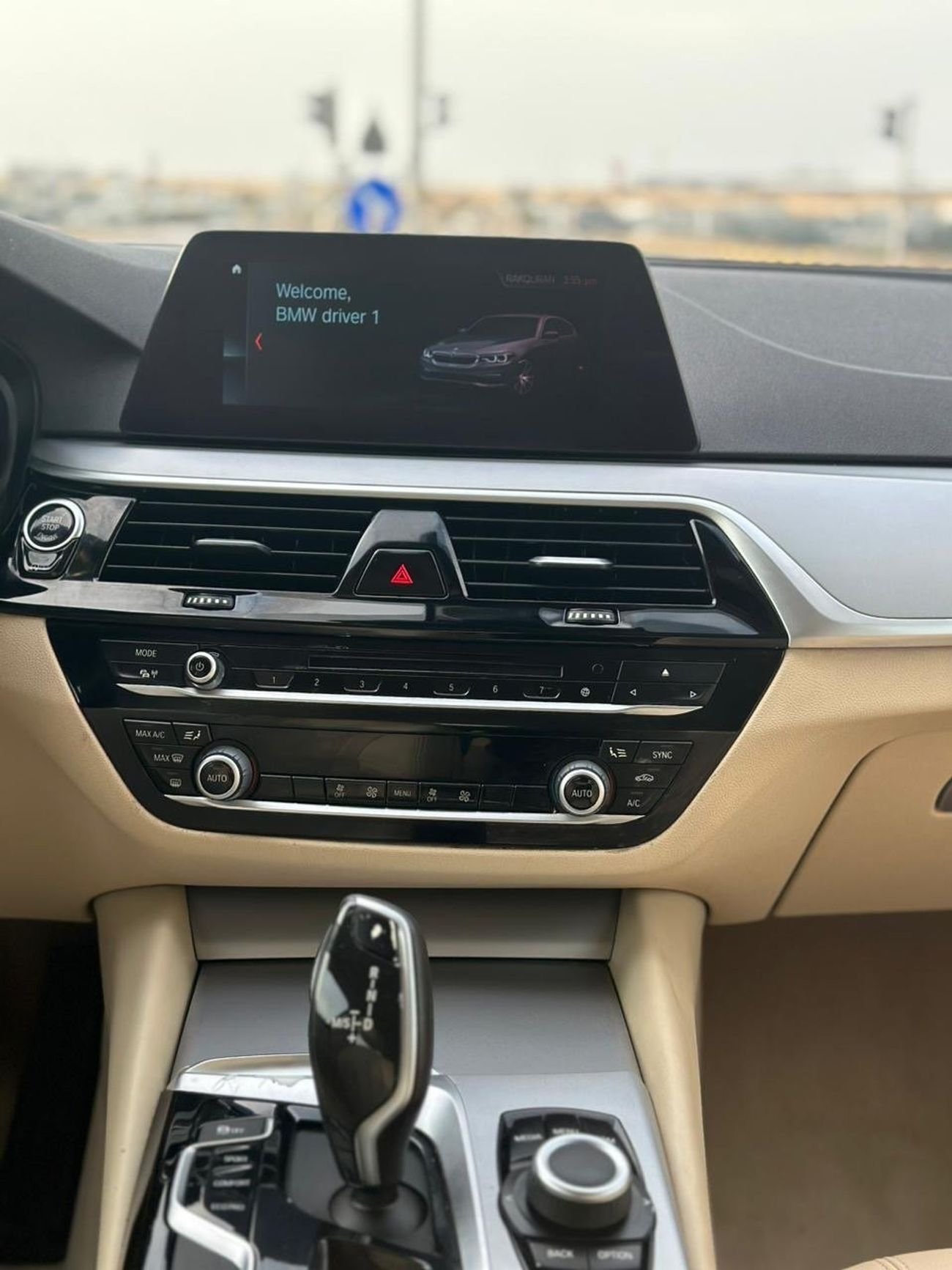 بي أم دبليو 520i