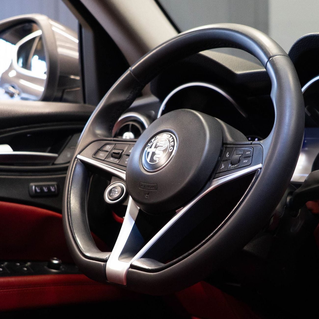 Alfa Romeo Stelvio AED 1,053 P.M • 0% Downpayment •  Alfa Romeo Stelvio S • 1 Year Warranty