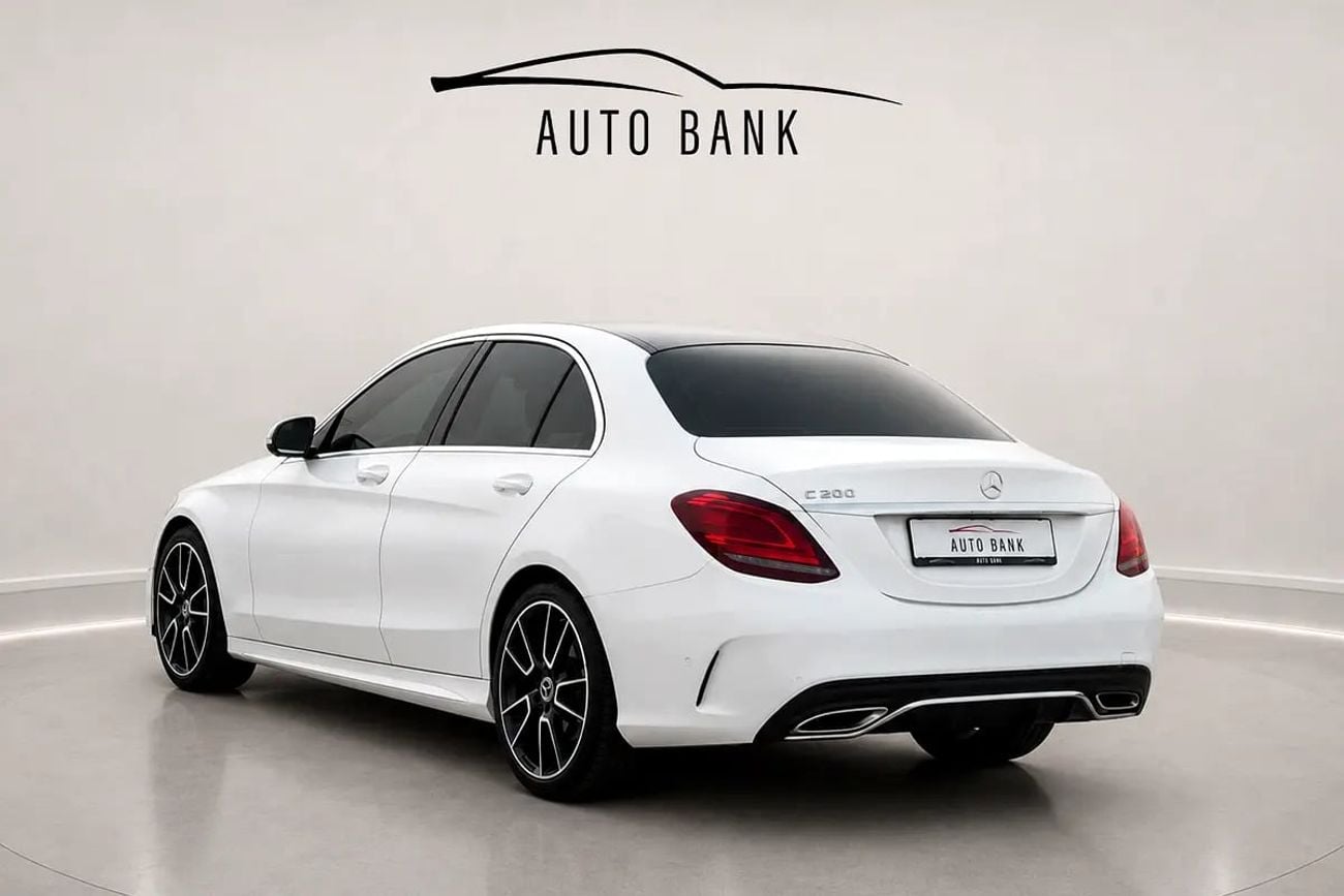 مرسيدس بنز C 200 AMG MERCEDES C200 - MODEL - GCC SPECS - NO ACCIDENT - FULL SERVICE HISTORY