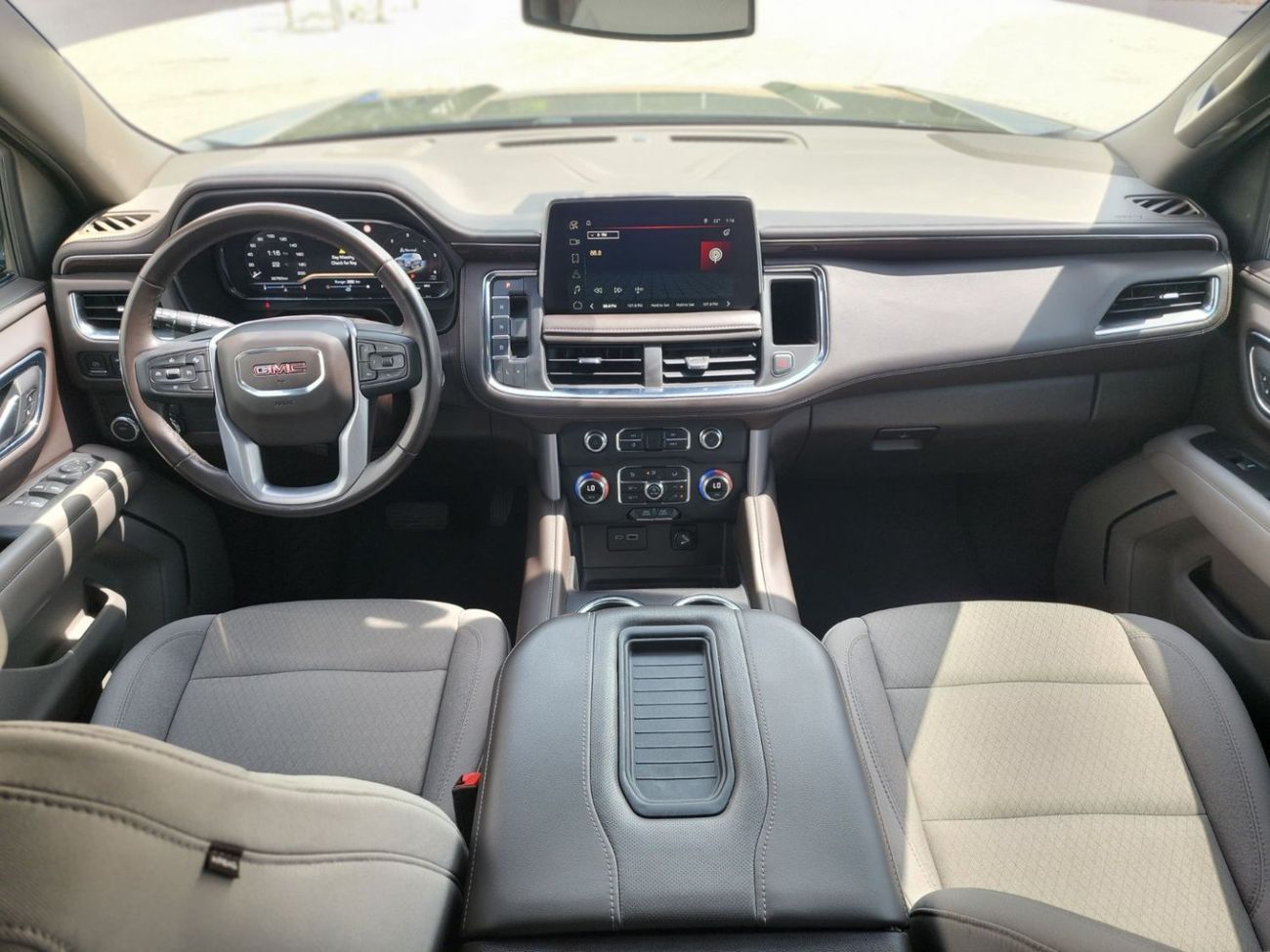 جي أم سي يوكون 5.3 V8 SLE (2WD)