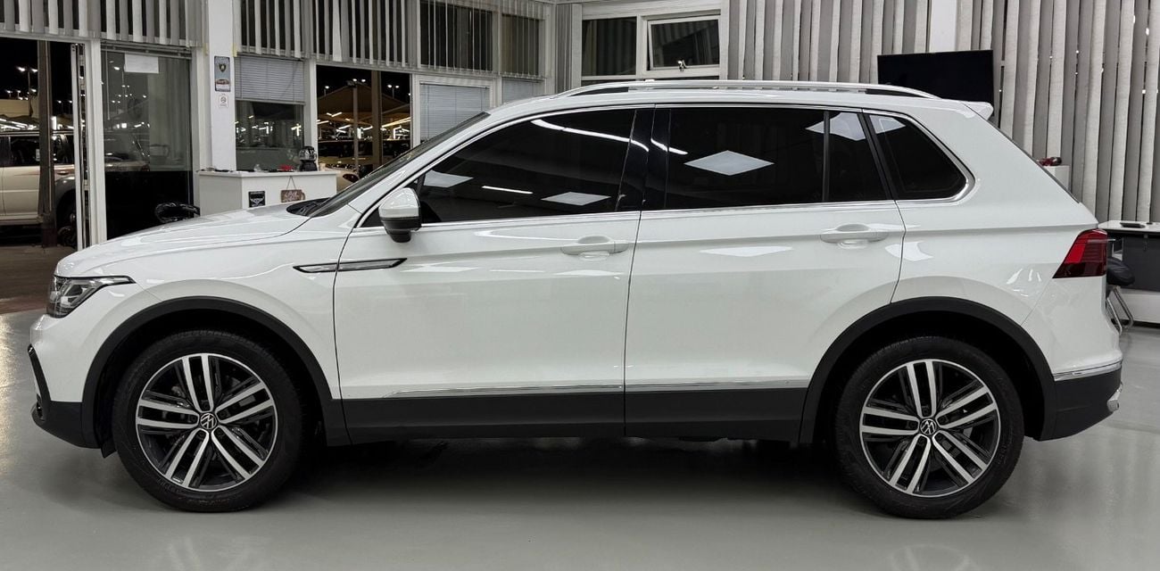 Volkswagen Tiguan 2.0 TSI Elegance