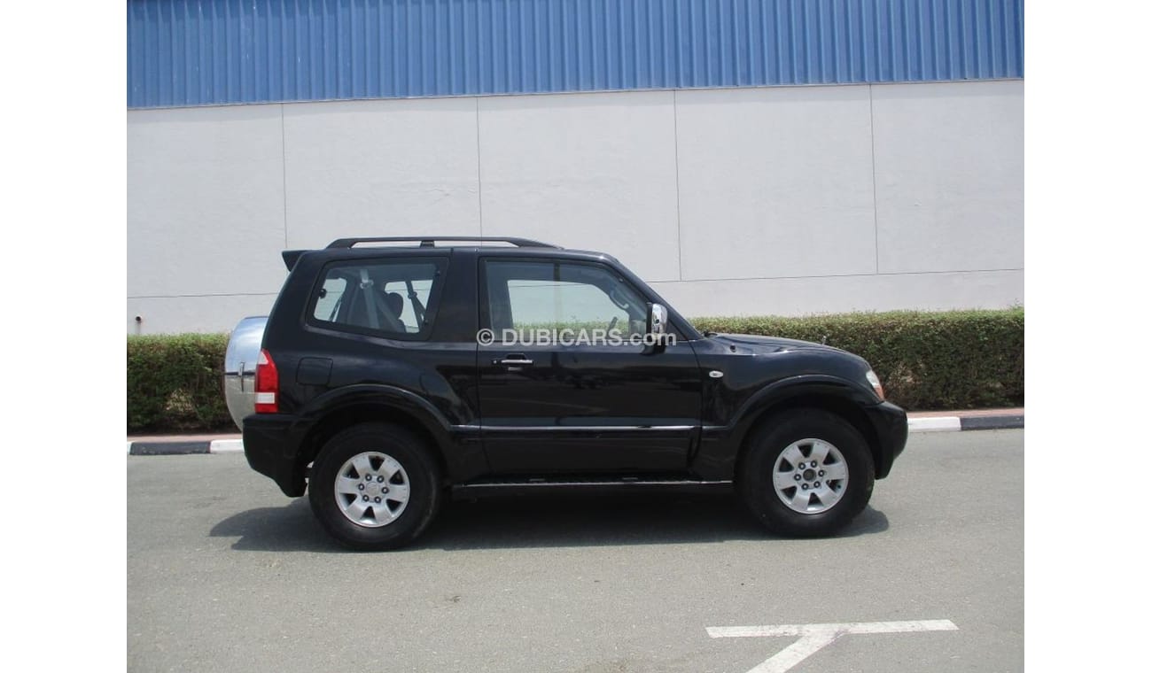 Mitsubishi Pajero MITSUBISHI PAJERO  2 DOOR 2005 ORIGINAL PAINTS , SINGLE OWNER ,GULF SPACE