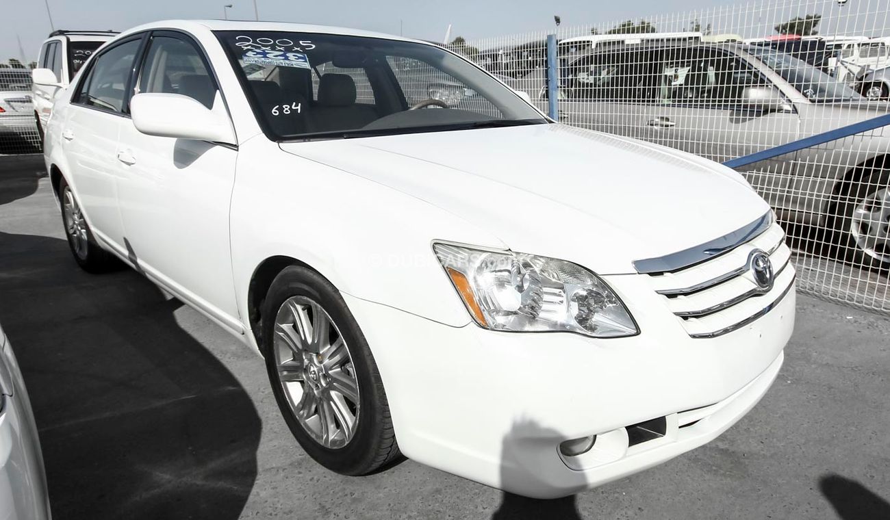 Used Toyota Avalon Limited 2005 for sale in Dubai 14337