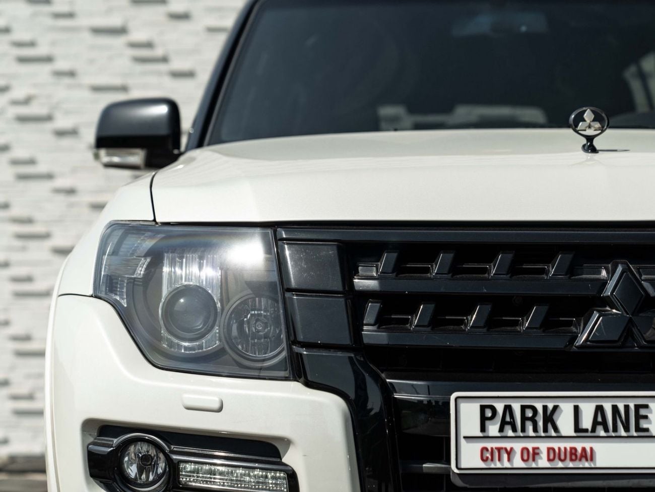 Mitsubishi Pajero GLS H/L SIGNATURE EDI