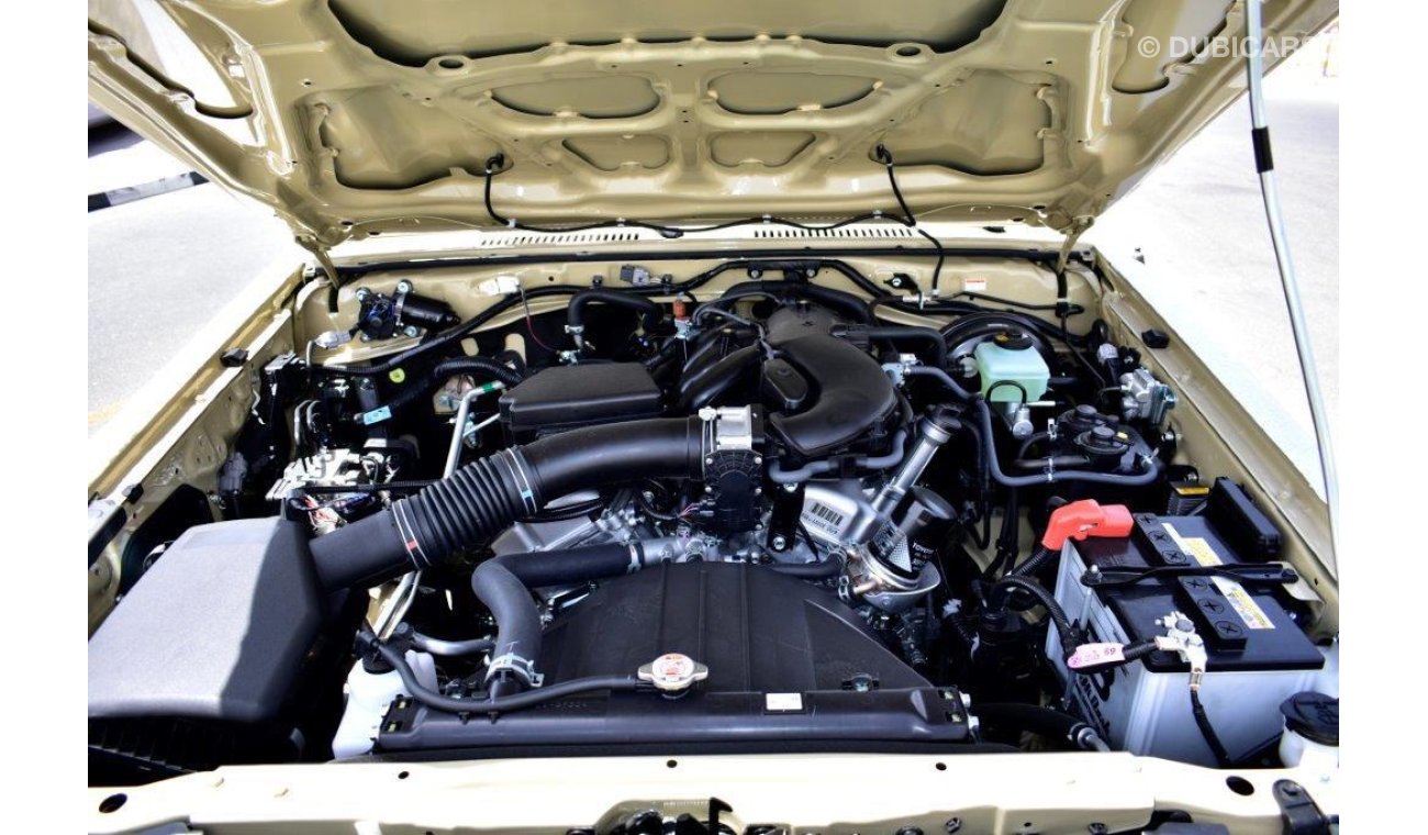 تويوتا لاند كروزر بيك آب 79 SINGLE CAB V6 4.0L PETROL 4WD MANUAL TRANSMISSION