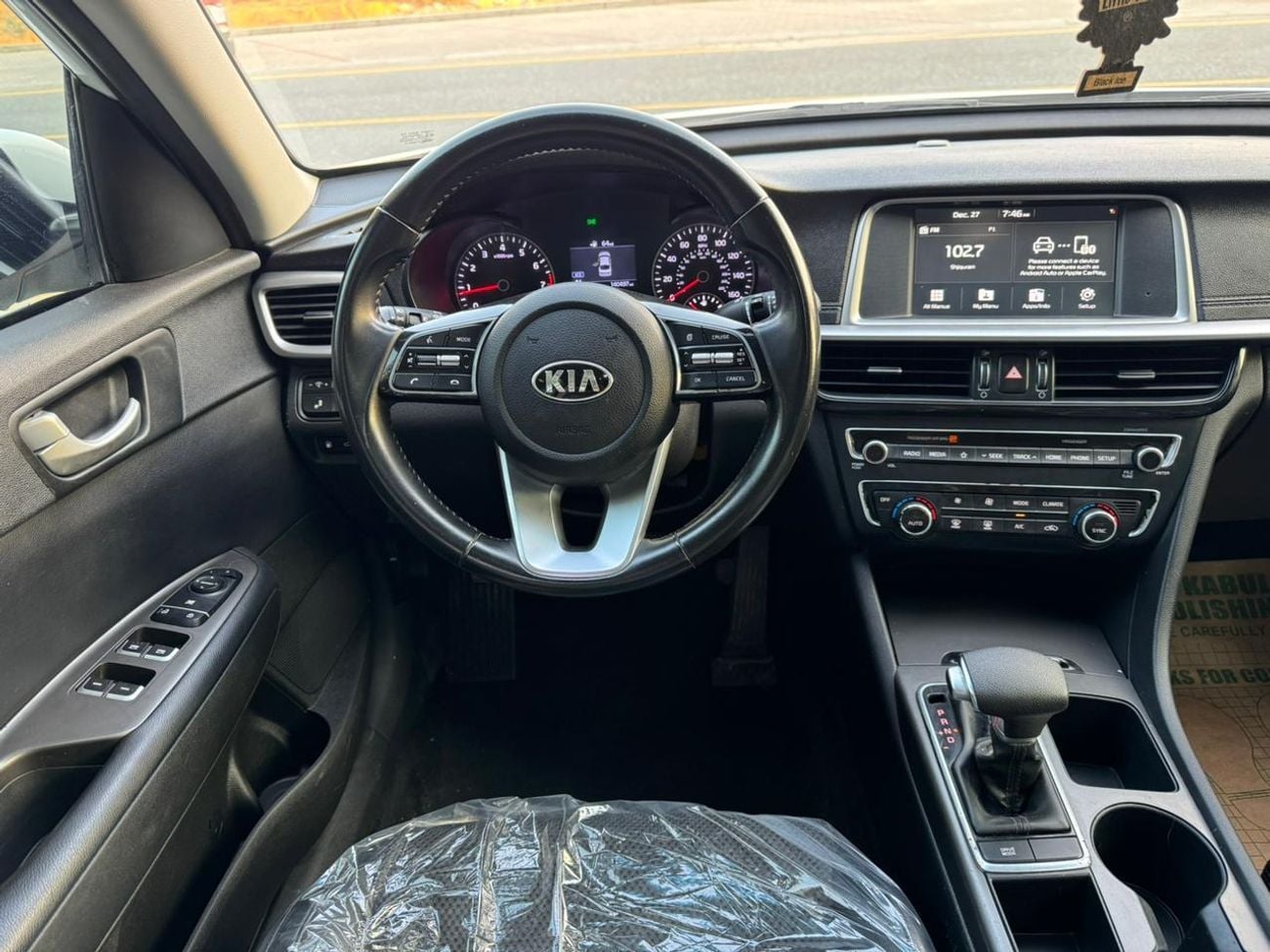 Kia Optima Si 2.4L 2.4L V4 / PANORAMIC SUNROOF / LEATHER / ROAD ASSIST / RIMS / IN PERFECT CONDITION