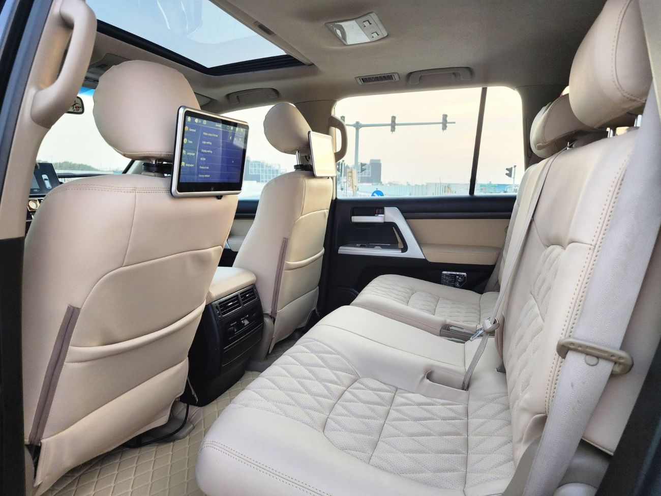 Toyota Land Cruiser V8 GX.R upgrade 2024