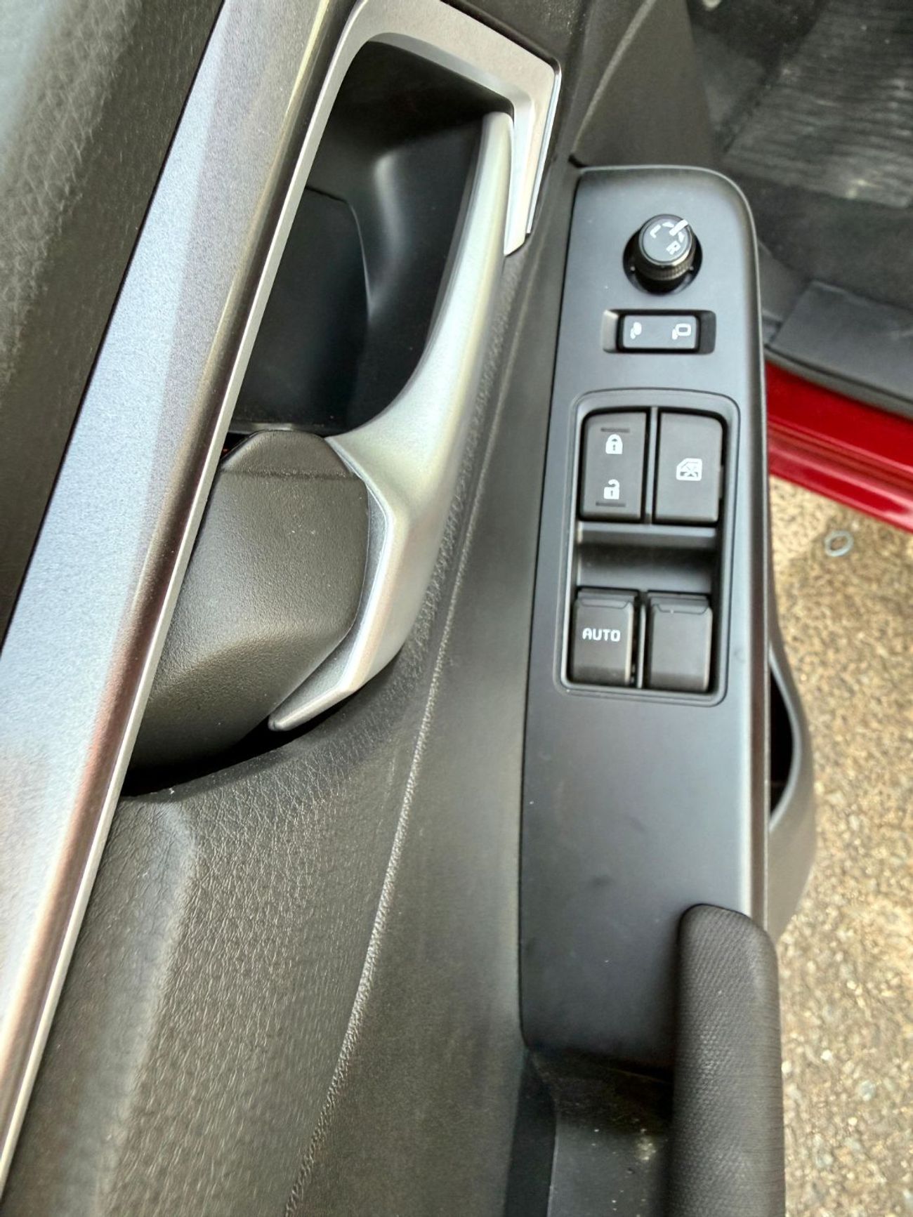 Isuzu DMax ISUZZ -D-MAX - SiNGLE CAB - 4x2 - 1.9L - DiESEL - 2026 - RED