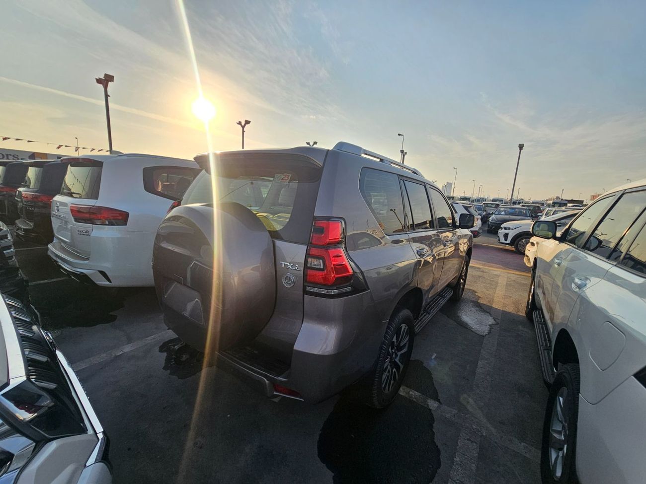 تويوتا برادو Toyota land cruiser Prado year 2022 FULL OPTION petrol engine brown color automatic transmission v6