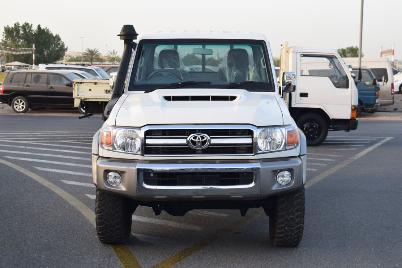 Toyota Land Cruiser Pick Up 2021 TOYOTA LAND CRUISER SINGLE CABIN LX V8