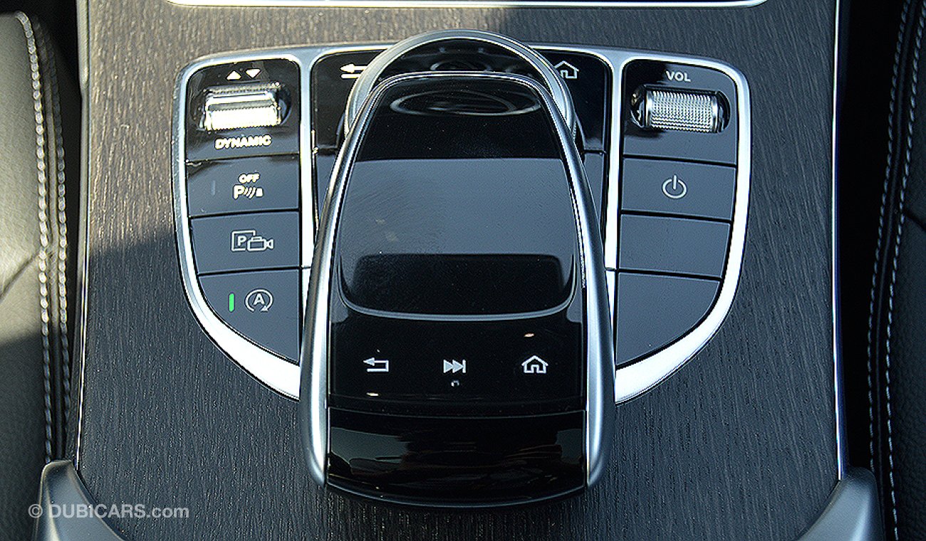 مرسيدس بنز C200 AMG 2020, I-4 Engine, GCC, 0km with 3 Years or 100,000km Warranty # Wireless Mobile Phone Charging