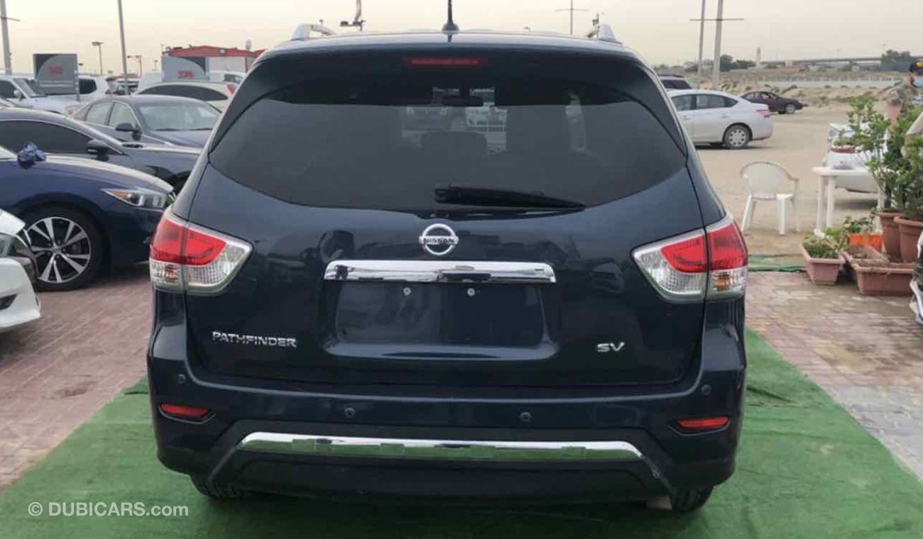 Nissan Pathfinder بيع او مبادله