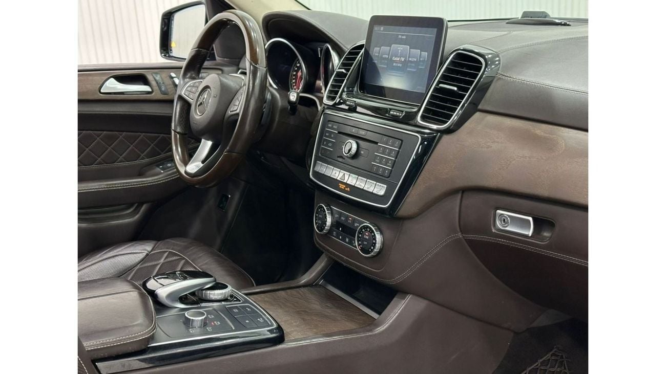 مرسيدس بنز GLE 500 2018 Mercedes-Benz GLE 500, 1 Year Warranty, Full Service History, GCC