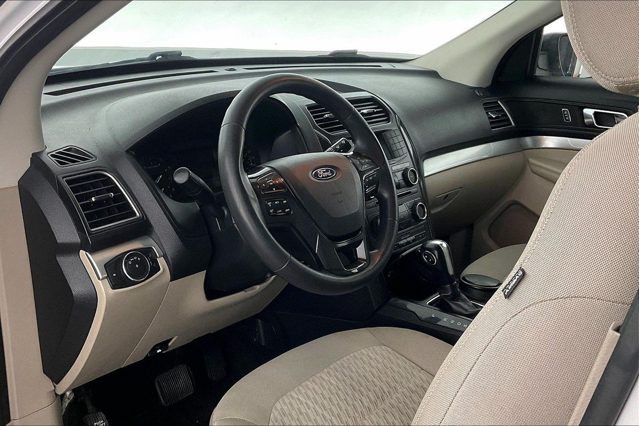 فورد إكسبلورر XLT (Cloth) | National Day Celebration | شامل الضمان | 0 ﺪﻔﻋﺓ ﺃﻮﻟﻯ