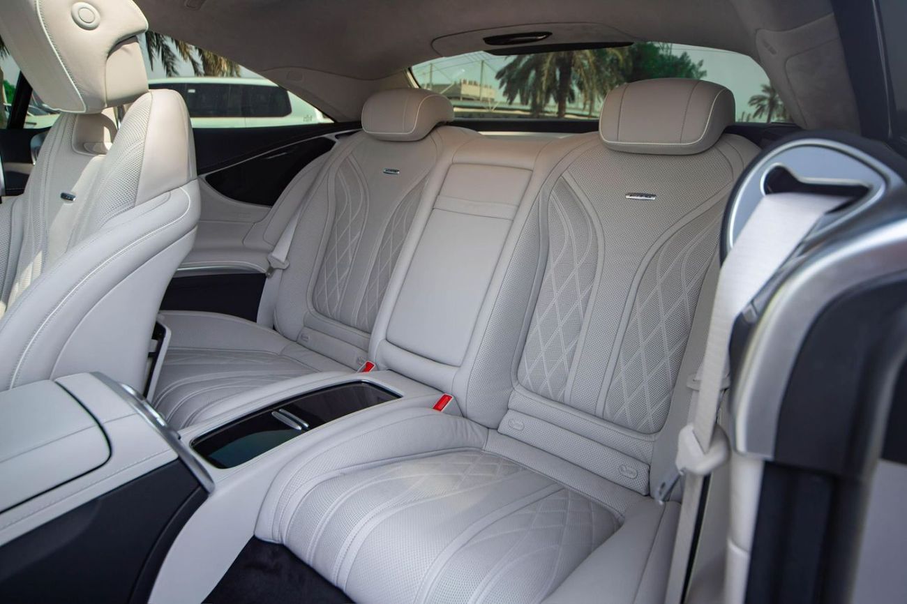 Mercedes-Benz S 63 AMG Coupe Mercedes-Benz S-Class S 63 4Matic