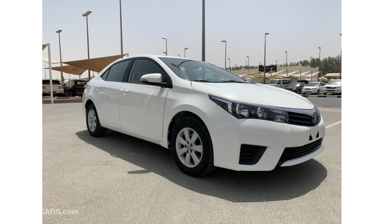 Toyota Corolla Toyota Corolla  model 2015 Gcc very celen car price 30,000 km