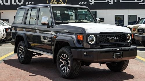 تويوتا لاند كروزر LC76 4.0 PETROL AT 2026 FULL