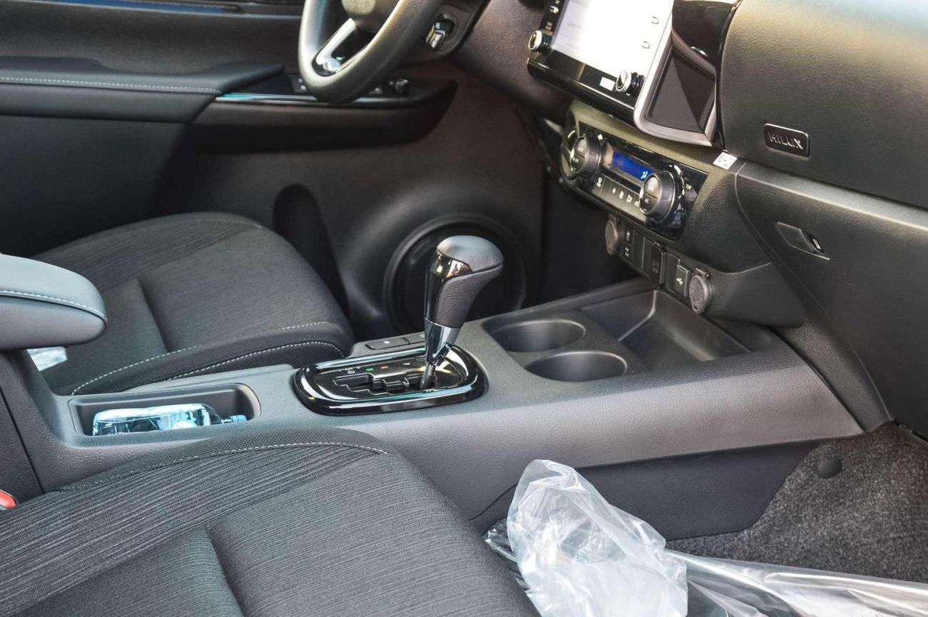 Toyota Hilux TOYOTA HILUX ADVENTURE 4.0L V6 4WD PICKUP 2025