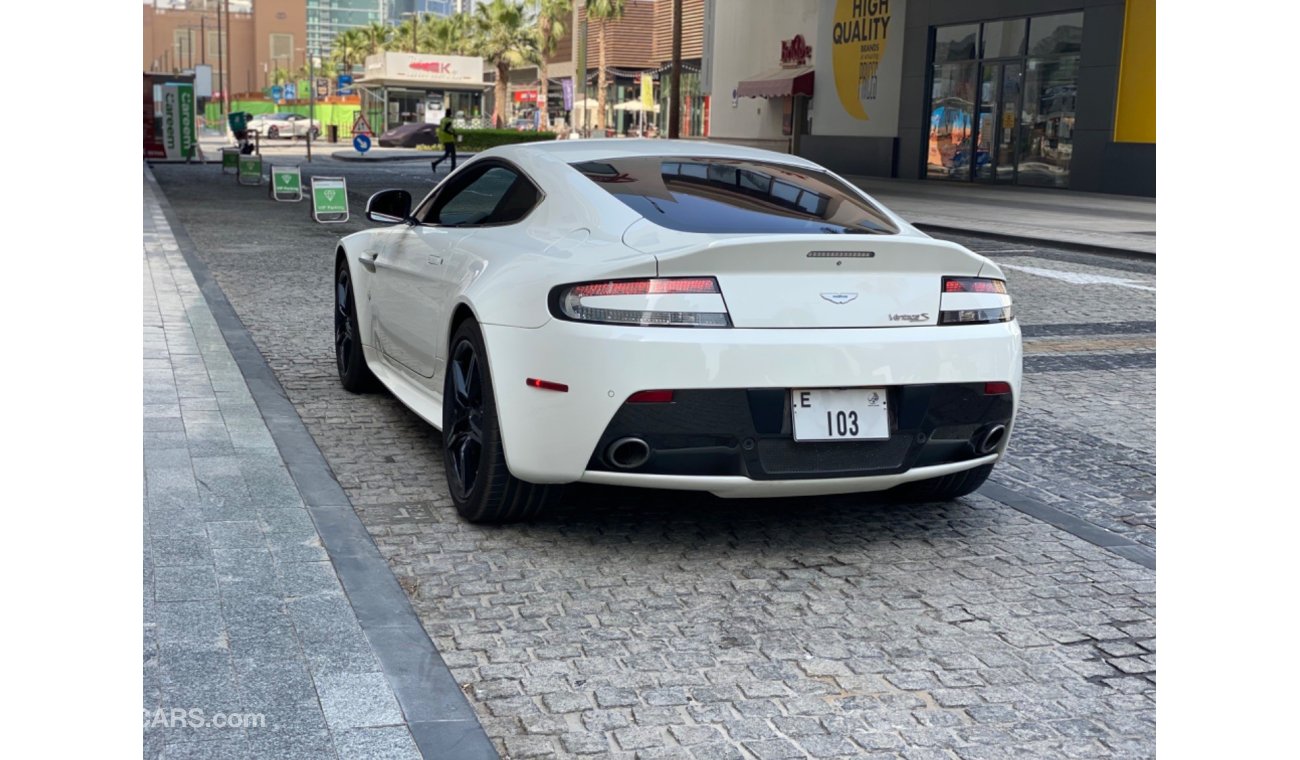 Aston Martin Vantage S