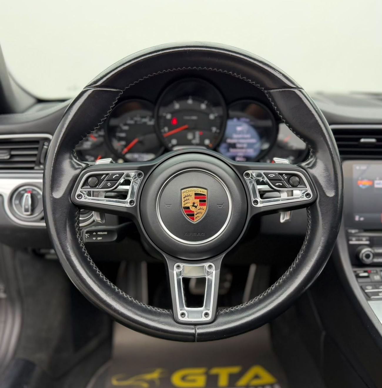 Porsche 911 TARGA 4