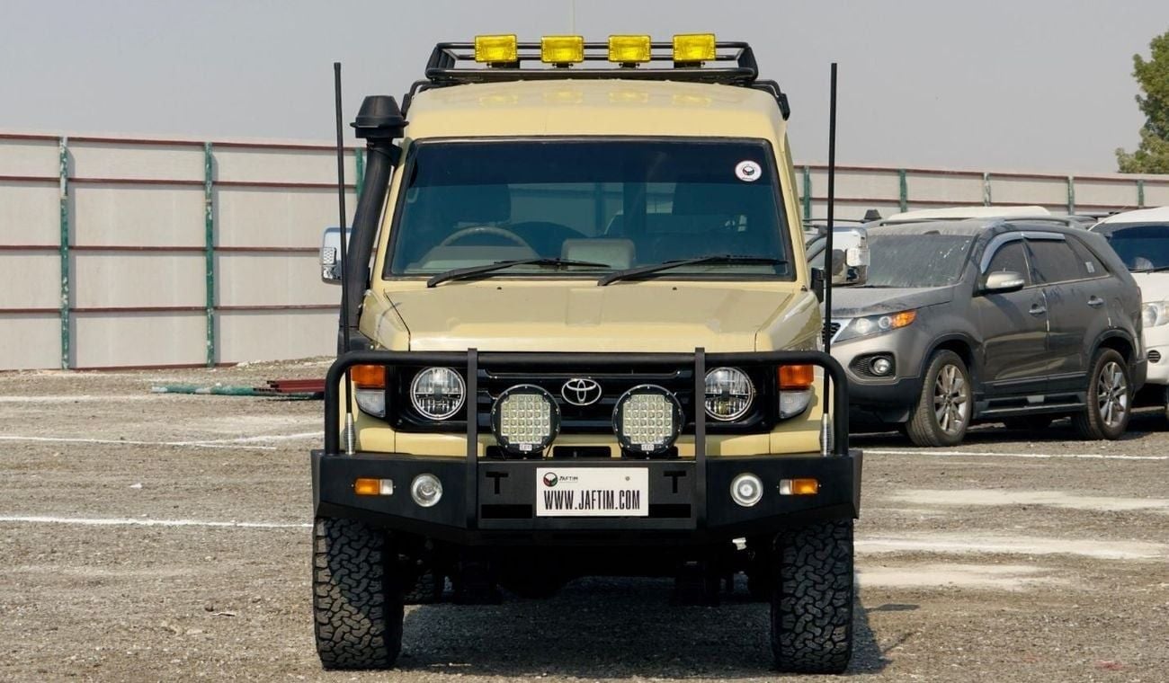 تويوتا لاند كروزر 70 HARDTOP | RHD | 4.2L DIESEL ENGINE | (MT) | AIR SNORKEL | 12 SEATERS | 1995