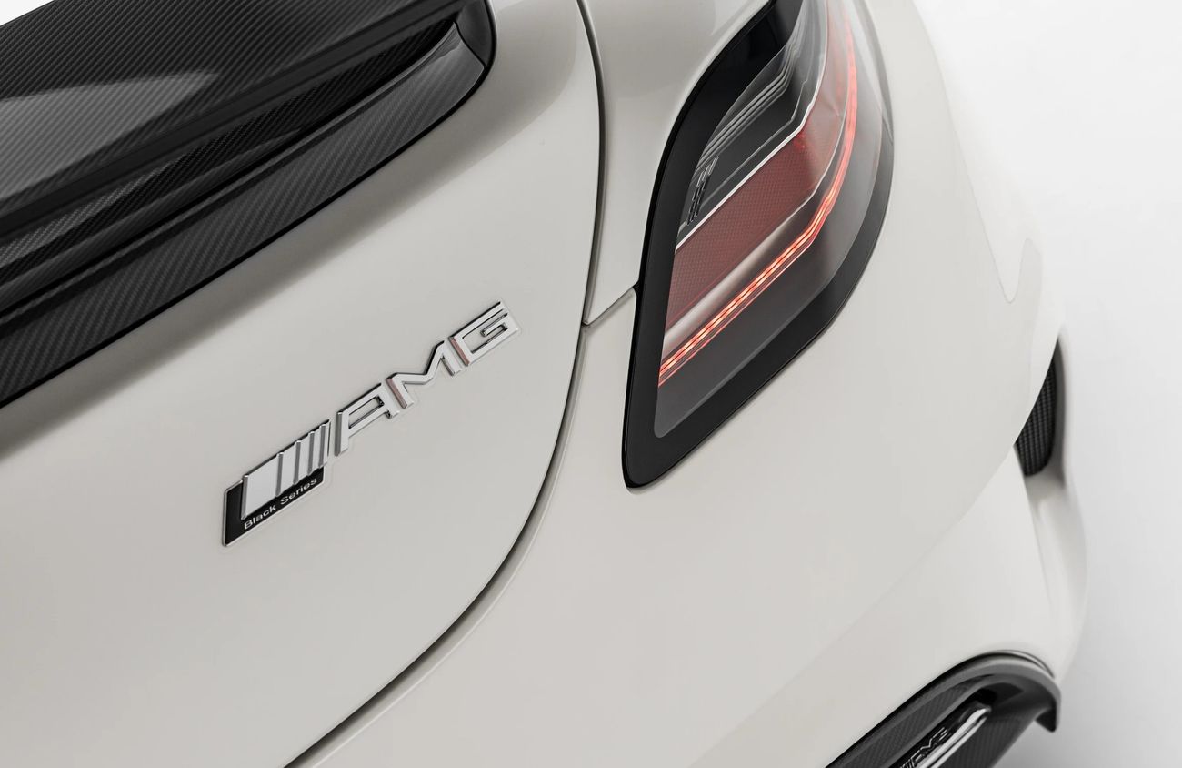 Mercedes-Benz SLS AMG 6.3L V8 Naturally Aspirated Engine