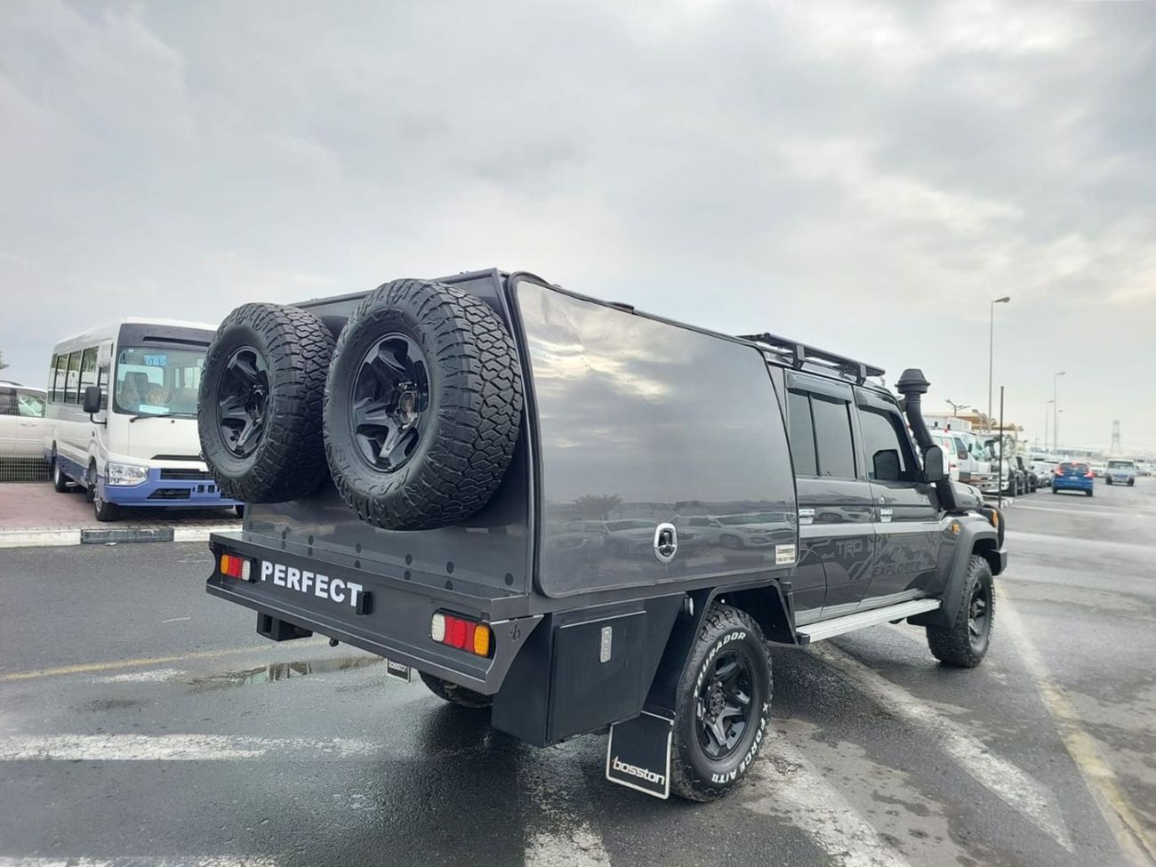 تويوتا لاند كروزر بيك آب TOYOTA LAND CRUISER PICKUP RHD 2016 MODEL 4.5 L DIESEL MANUAL(PM10973)