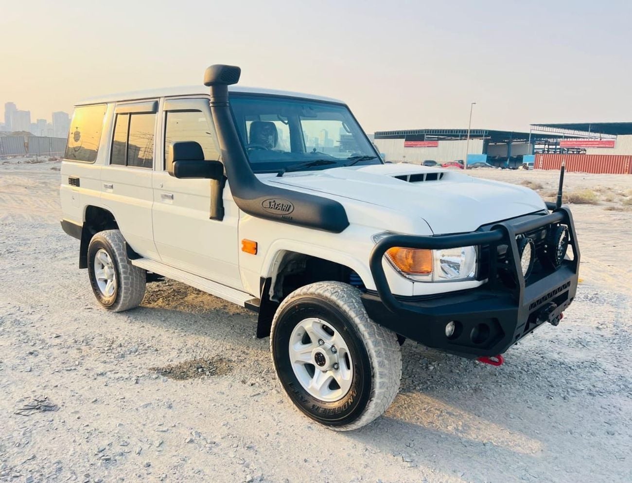 تويوتا لاند كروزر diesel right hand drive 4.5L only for export available