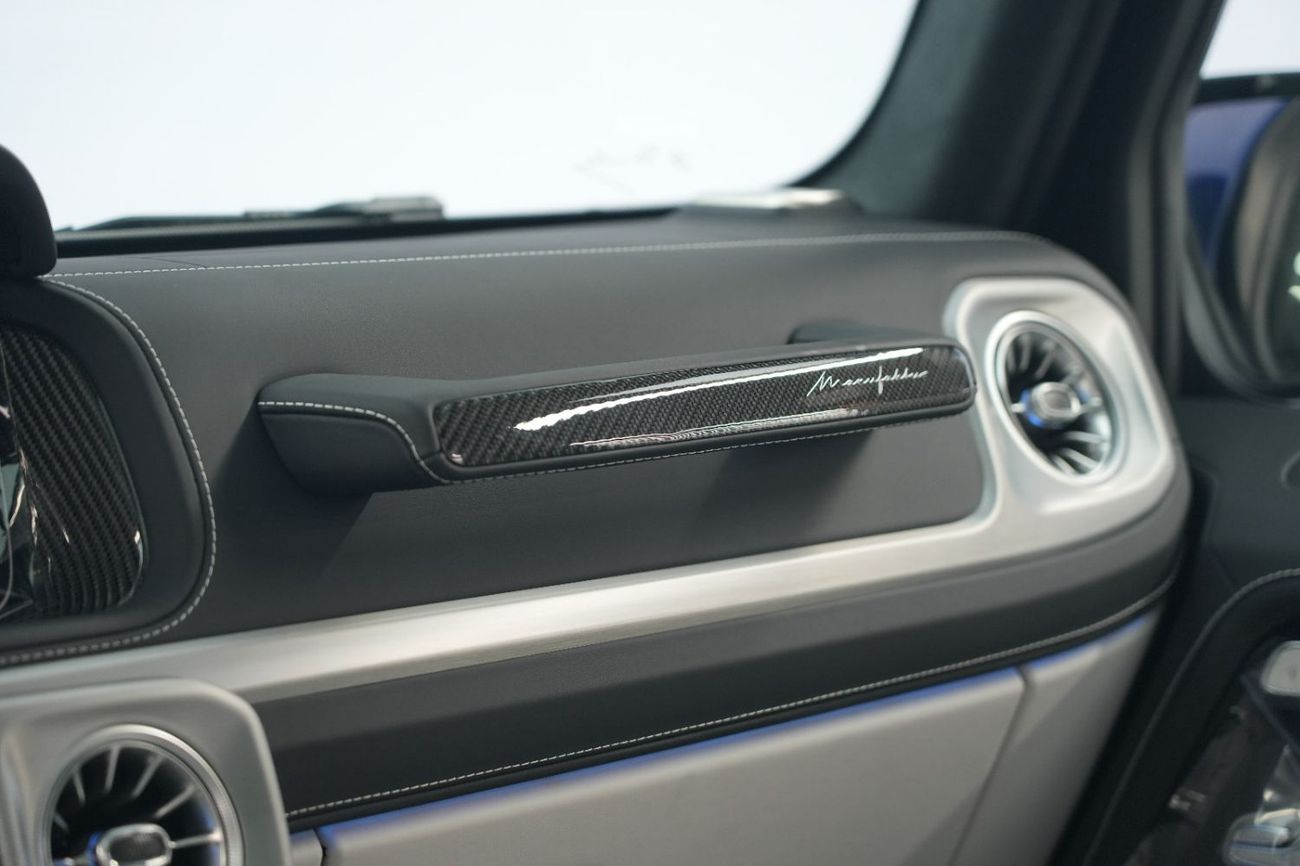 مرسيدس بنز G 63 AMG Mercedes-Benz G 63 | 2025 GCC 0km | Agency Warranty | AMG Package | Carbon Fiber | 22 inch Rims