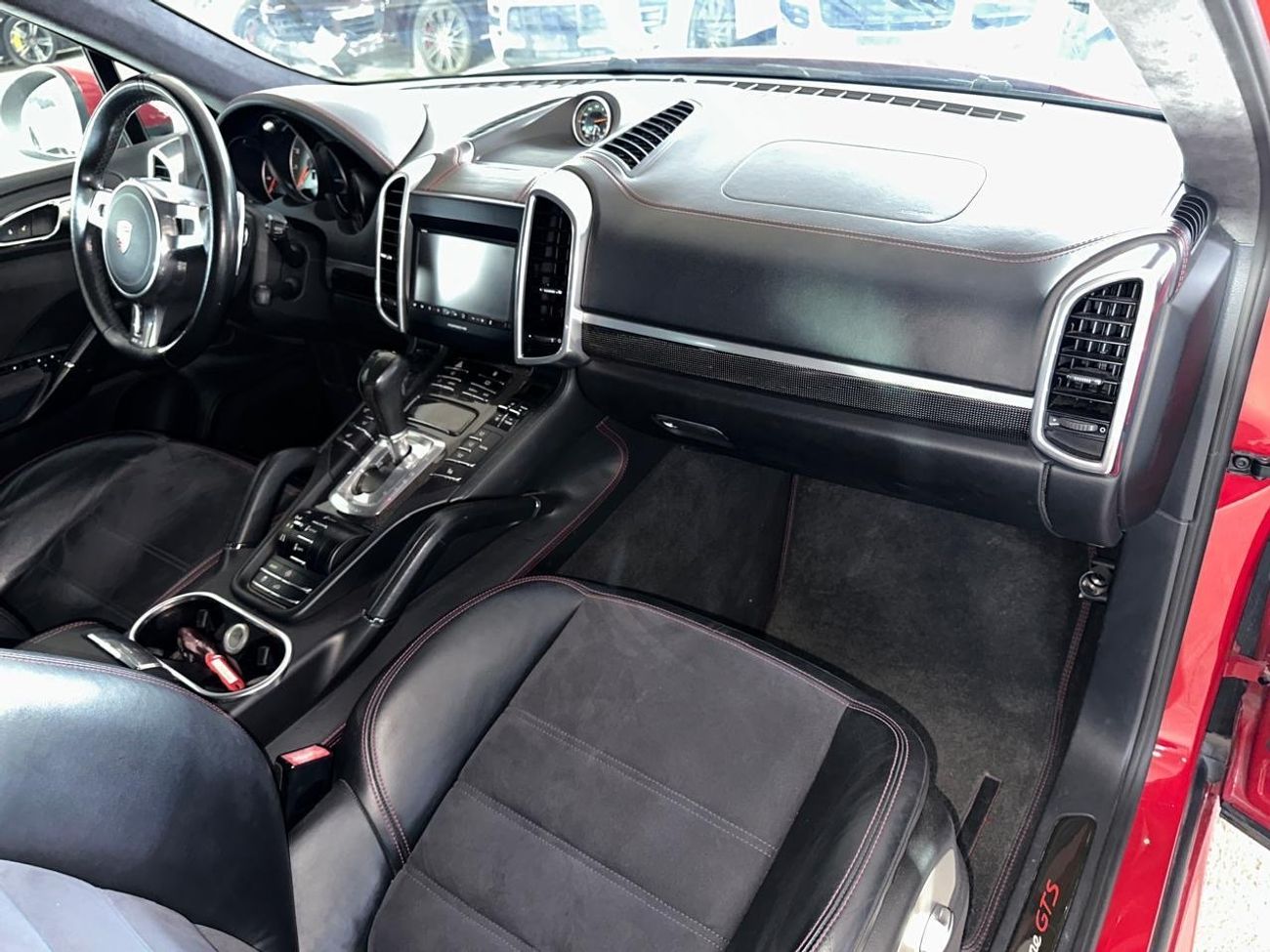 Porsche Cayenne GTS 4.8L PORSCHE CAYENNE GTS 2013 4.8L | GTS INTERIOR PACKAGE | CARBON INTERIOR PACKAGE | SPORTS STE