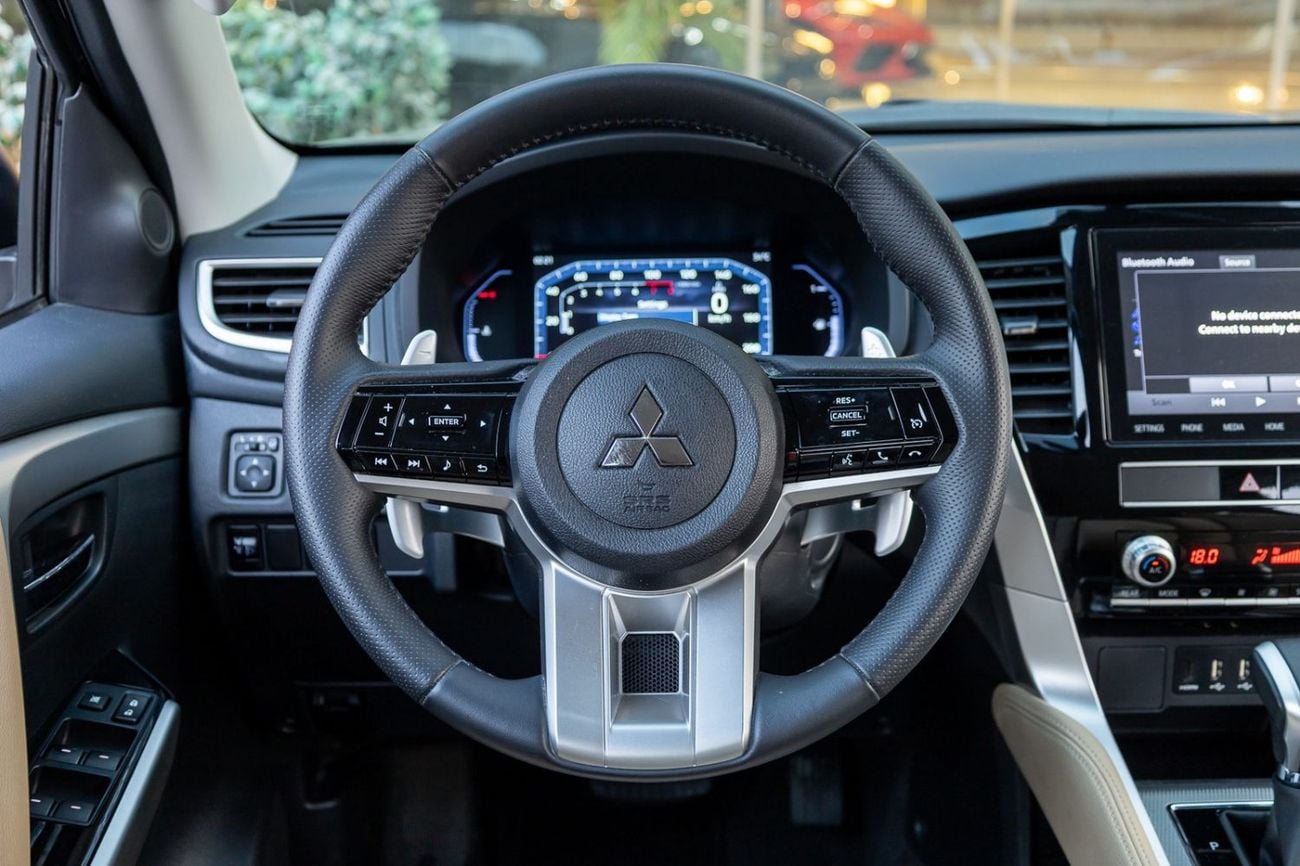 Mitsubishi Montero Sport GLS Mitsubishi Montero Sport 2024 GCC specs for 1,406.00 AED monthly