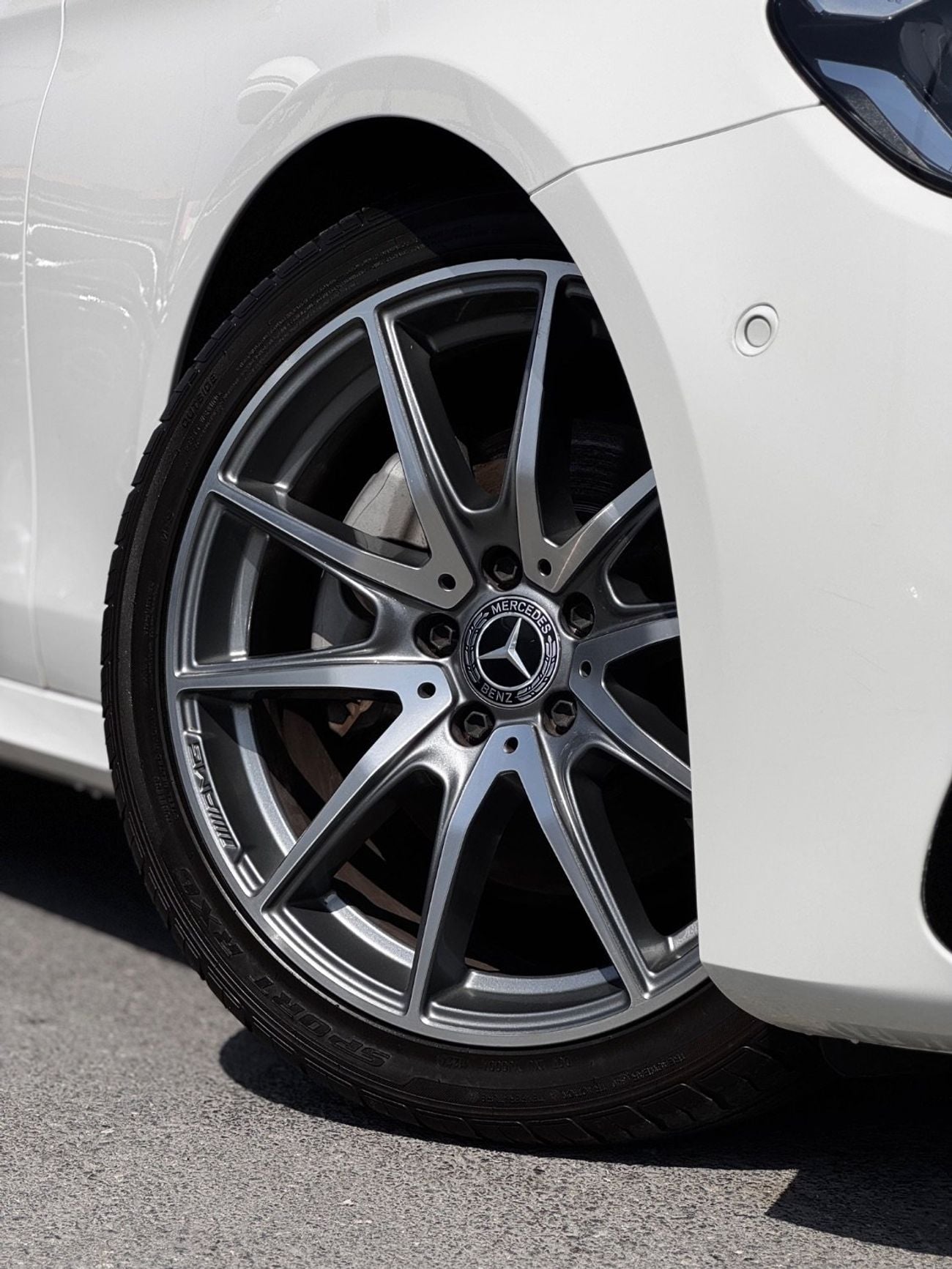 مرسيدس بنز E200 2.0L