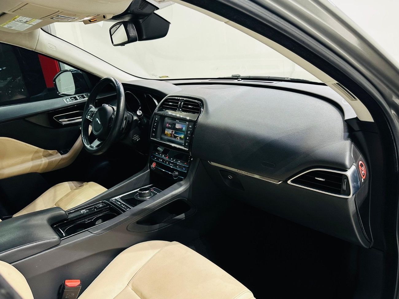 Jaguar F Pace Prestige 2.0L