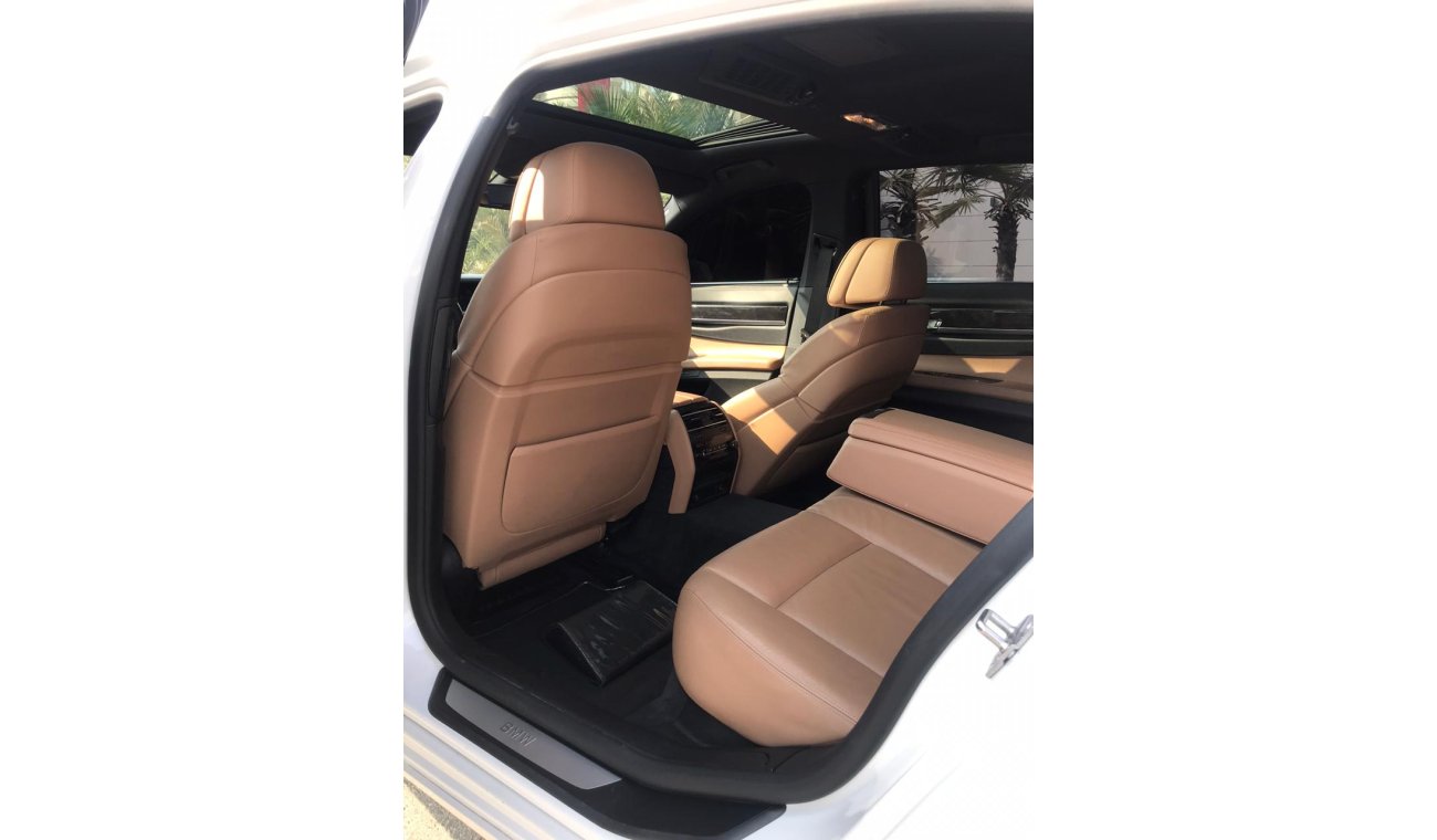 بي أم دبليو 750 BMW 750LI GCC 965X48 , 0% DOWN PAYMENT , FULL PTION