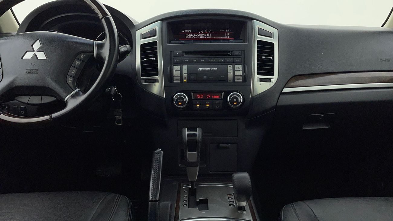 Mitsubishi Pajero GLS TOP 3.5 | Zero Down Payment | Free Home Test Drive