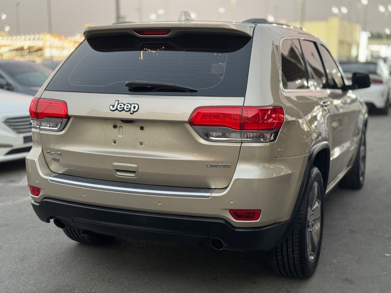 جيب جراند شيروكي Limited 5.7L (360 HP)