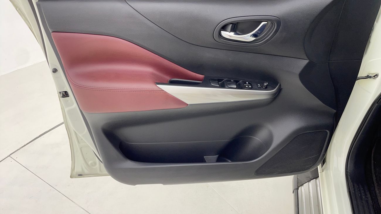 نيسان إكستيرا PLATINUM 2.5 | بدون دفعة مقدمة | اختبار قيادة مجاني للمنزل