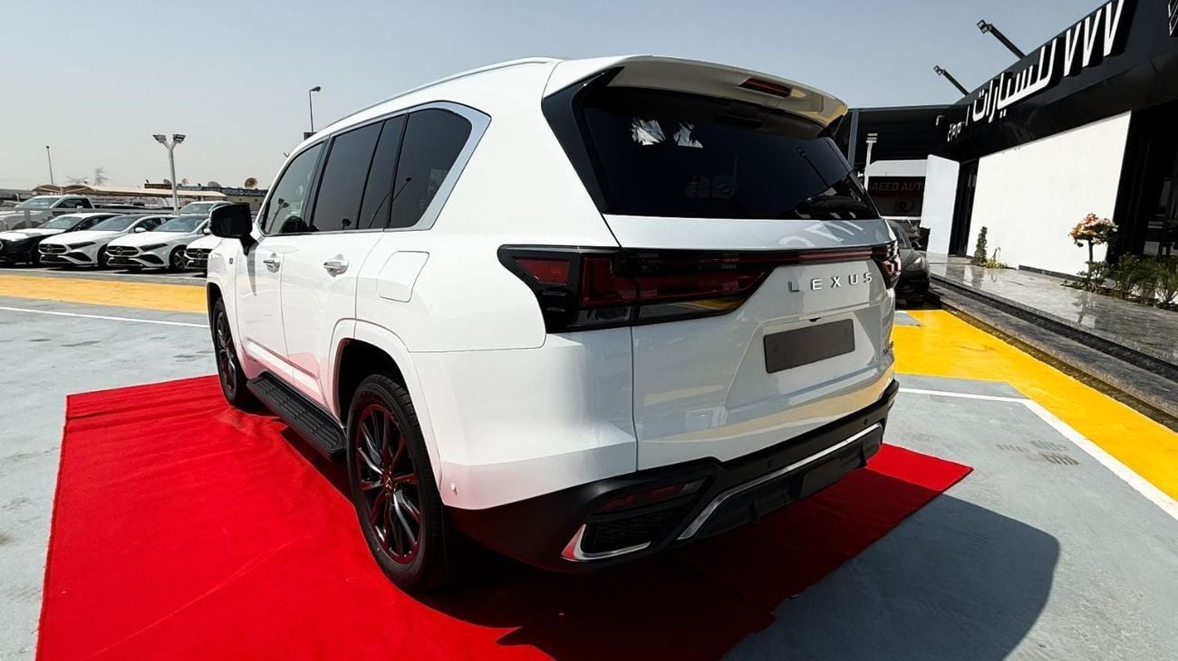 لكزس LX 700h F Sport