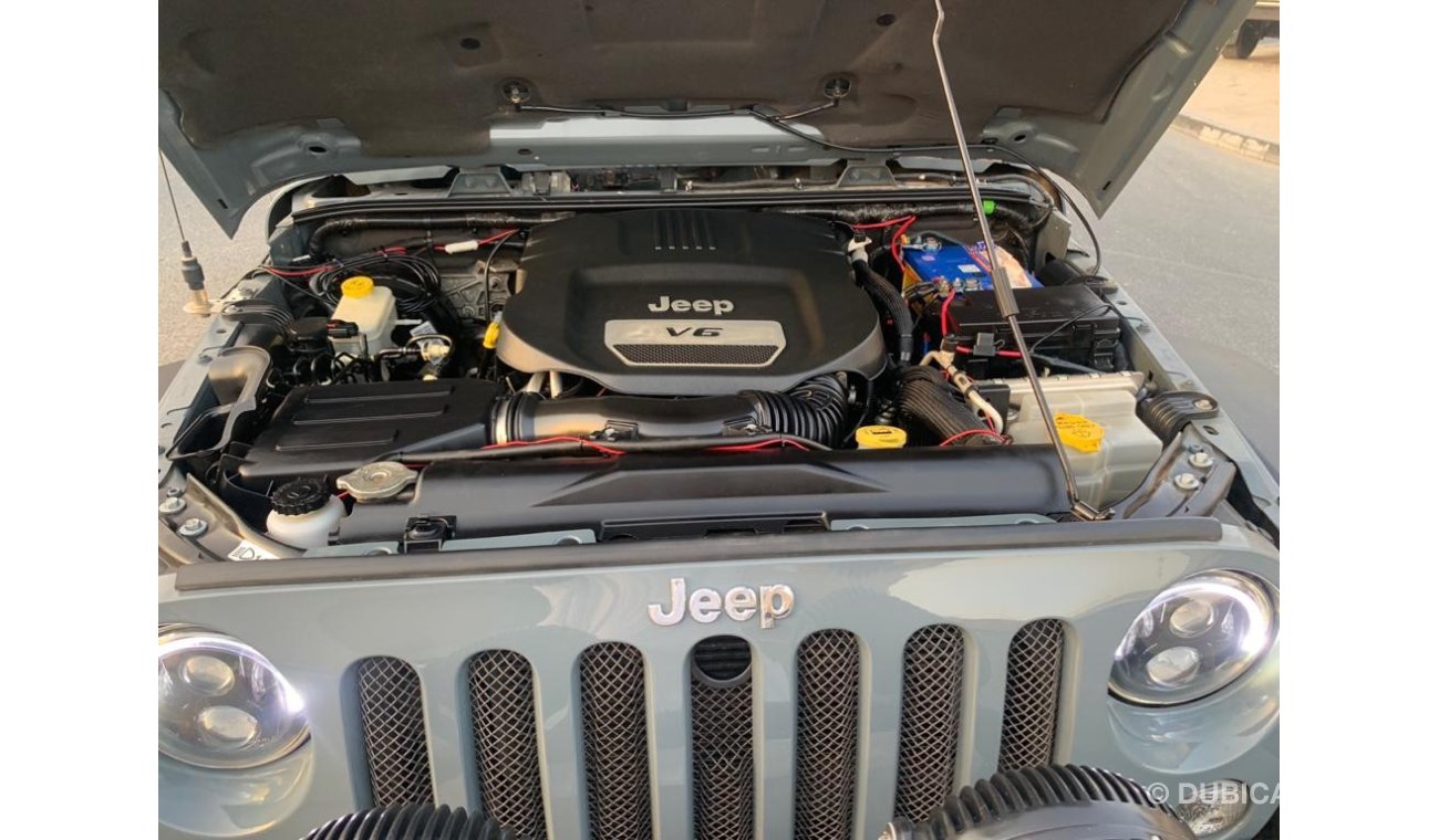 Jeep Wrangler petrol v6 automatic right hand drive year 2014