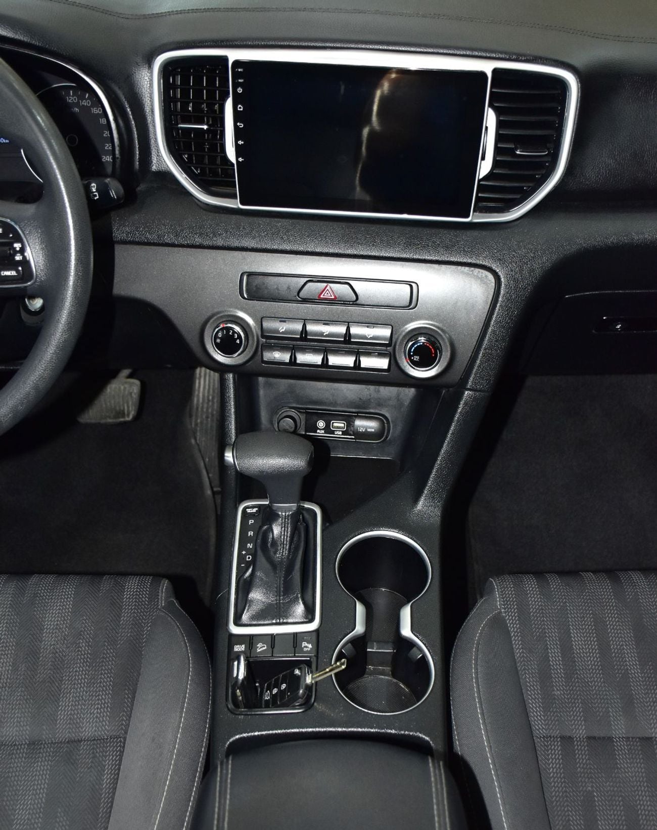 Kia Sportage EXCELLENT DEAL for our KIA Sportage ( 2017 Model ) in Grey Color GCC Specs