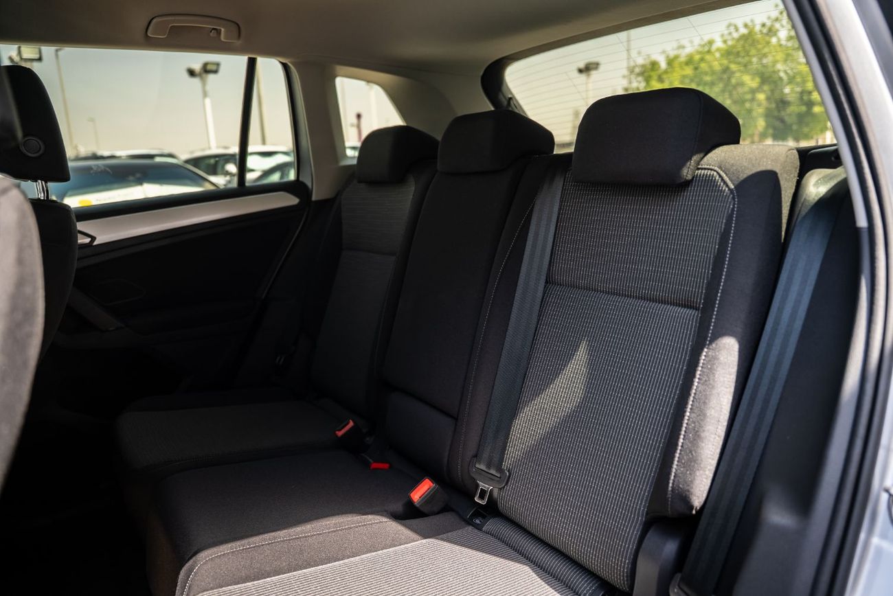 Volkswagen Tiguan Trendline Agency Warranty Full Service History 1.4L 2024 Low Mileage GCC