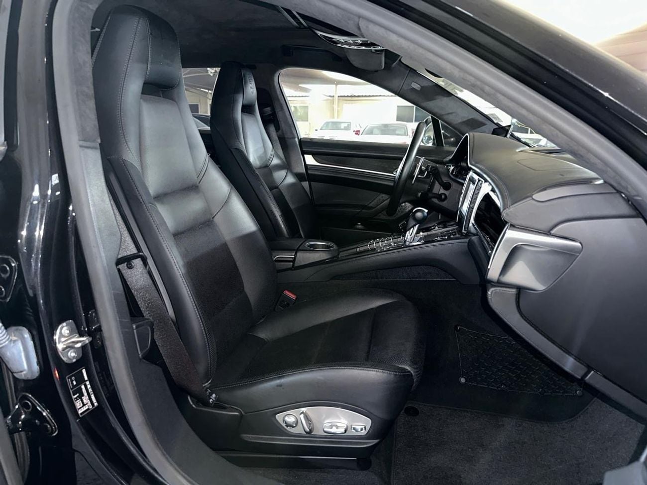 Porsche Panamera Turbo S Executive 4.8L 2014 4.8L | FULL SERVICE HISTORY | ONE OWNER | LONG WHEEL BASE