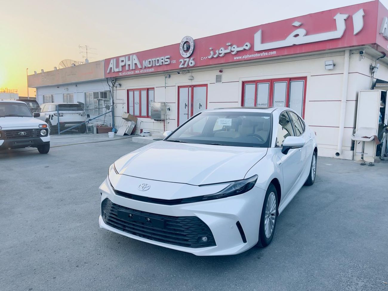 Toyota Camry GLE 2.5L Hybrid