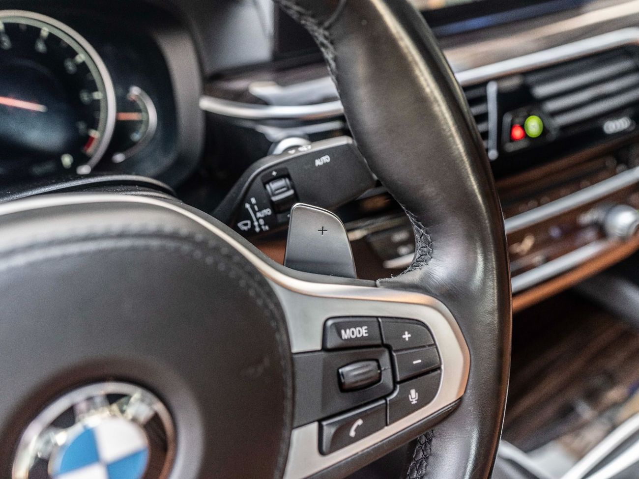 بي أم دبليو 530i Exclusive Luxury 2.0L