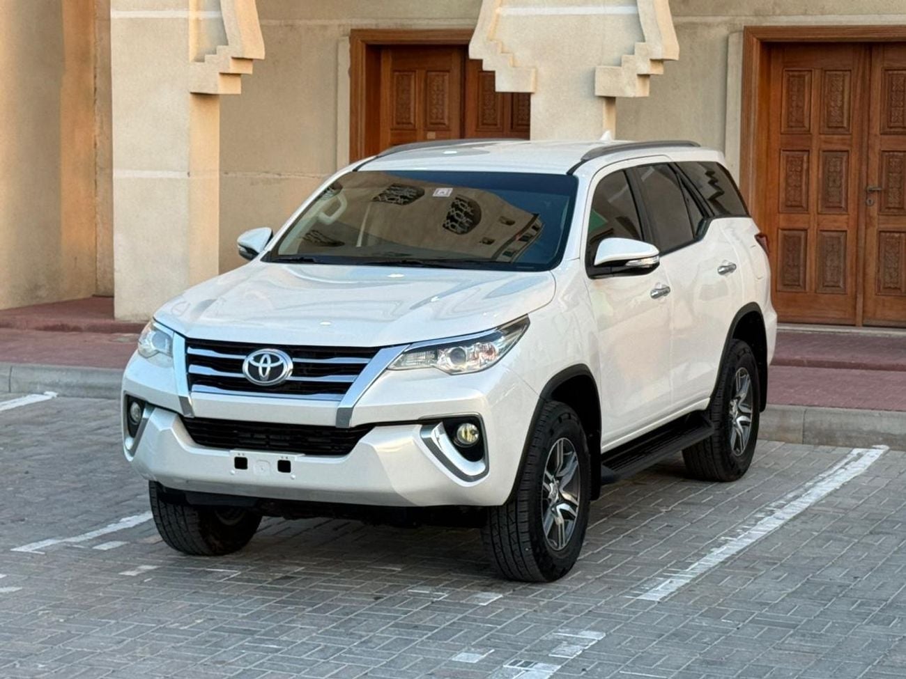 تويوتا فورتونر EXR 2.7L (160 HP)