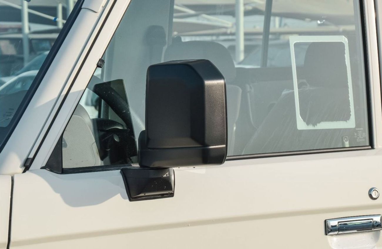 Toyota Land Cruiser 70 TOYOTA LAND CRUISER 78 SERIES 4.0L 4WD SUV 2024 | POWER STEERING | POWER WINDOWS | STEEL WHEELS | AM